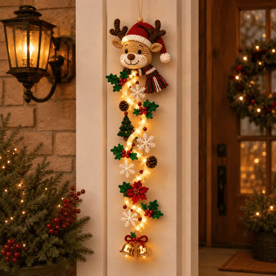 Glowing Christmas Door Hanger | 6 Festive Light Designs